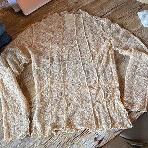 ILLA ILLA Cream Lace Long Sleeve Top